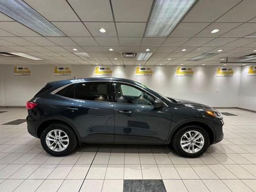 Stone Blue Metallic 2022 Ford Escape SE