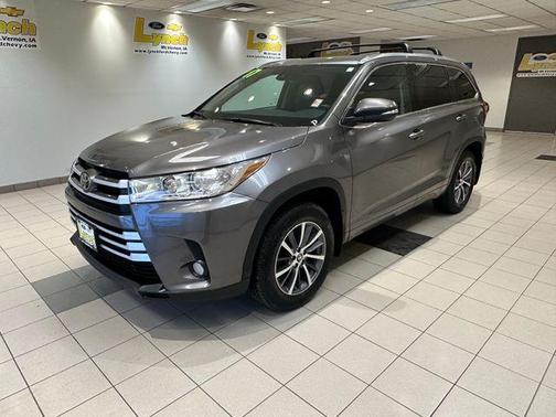2017 Toyota Highlander 