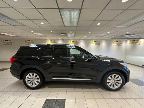Agate Black Metallic 2023 Ford Explorer Base
