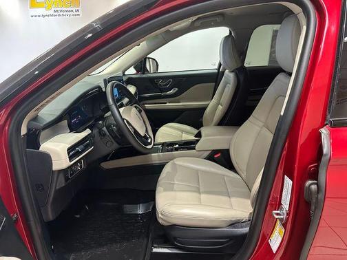 Red Carpet Metallic Tinted Clearcoat 2025 Lincoln Corsair Premiere