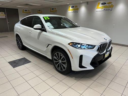 Mineral White Metallic 2025 BMW X6 xDrive40i