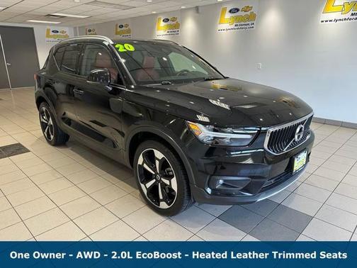 2020 Volvo XC40 T5 Momentum