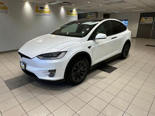 Pearl White Multi 2019 Tesla Model X Long Range
