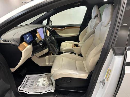 Pearl White Multi 2019 Tesla Model X Long Range