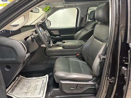 Agate Black Metallic 2025 Ford Expedition Max Active