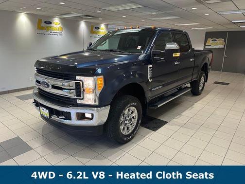 Blue Jeans Metallic 2017 Ford F-350 XLT