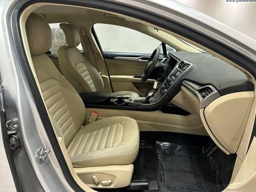 Ingot Silver 2015 Ford Fusion SE