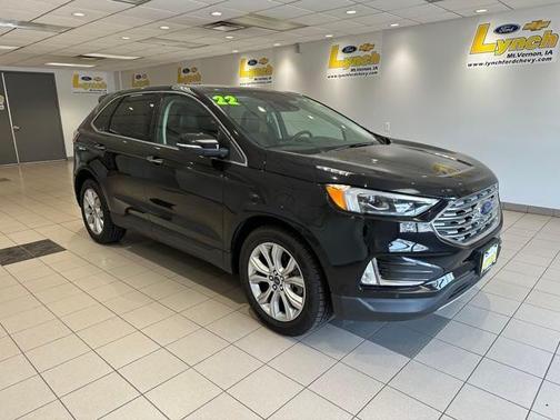 2022 Ford Edge Titanium