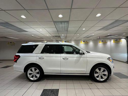 2022 Ford Expedition Platinum