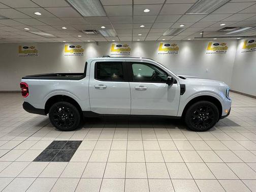 White Metallic 2026 Ford Maverick Lariat