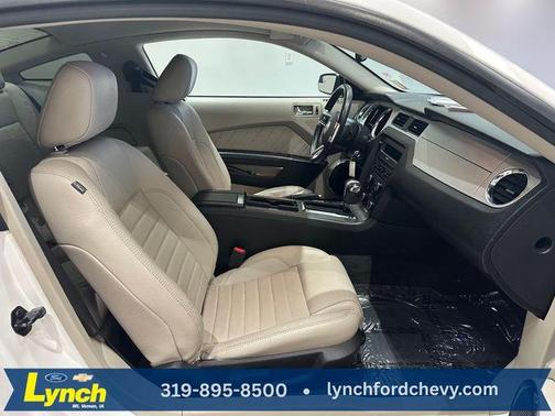 Performance White 2011 Ford Mustang V6 Premium