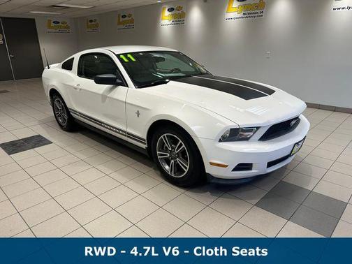Performance White 2011 Ford Mustang V6 Premium