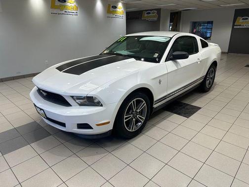 Performance White 2011 Ford Mustang V6 Premium