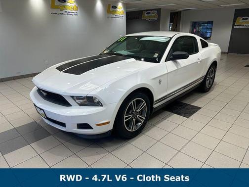 Performance White 2011 Ford Mustang V6 Premium