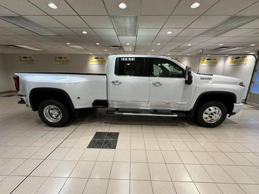 2026 Chevrolet Silverado 3500 High Country