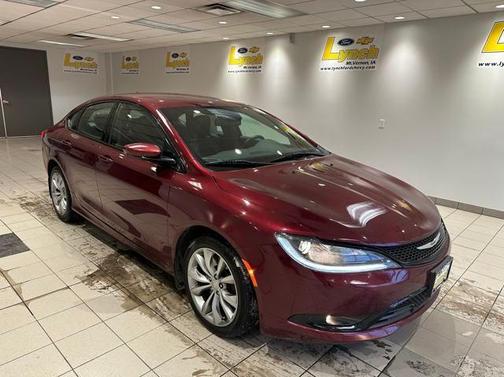2016 Chrysler 200 S