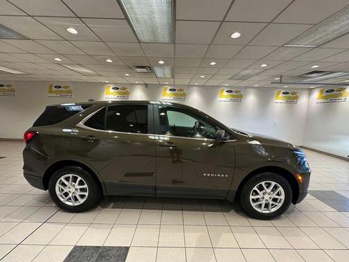 Harvest Gold / Bronze 2024 Chevrolet Equinox LT