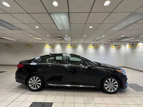 2016 Hyundai SONATA Sport