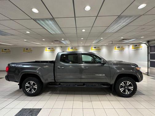 2017 Toyota Tacoma 