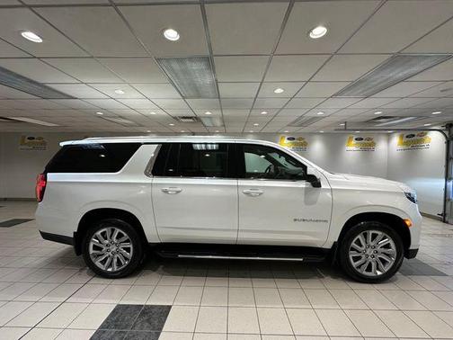 2021 Chevrolet Suburban LT