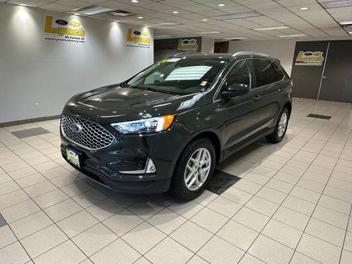 Forged Green Metallic 2024 Ford Edge SEL