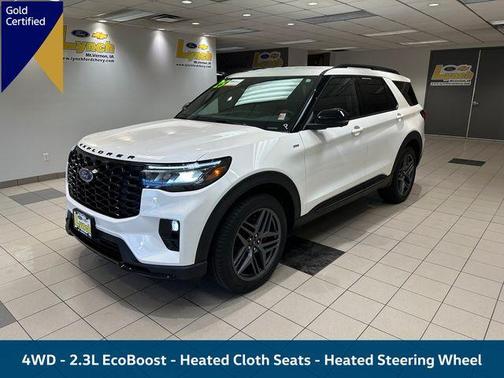 Star White 2025 Ford Explorer ST-Line