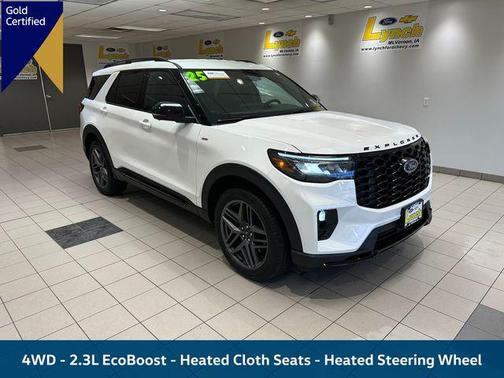 Star White 2025 Ford Explorer ST-Line