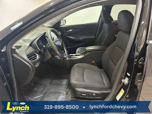 Mosaic Black Metallic 2019 Chevrolet Malibu LT