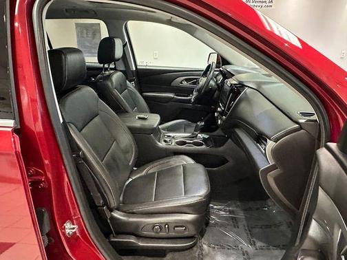 Cajun Red Tintcoat 2018 Chevrolet Traverse LT Leather