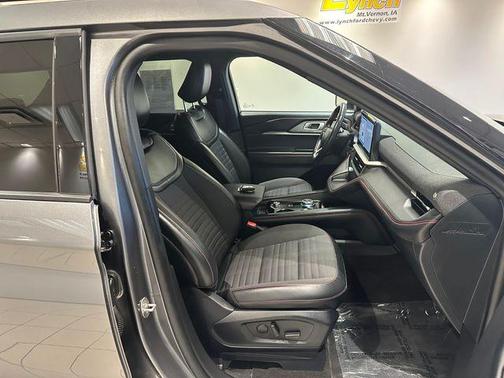 Carbonized Gray Metallic 2025 Ford Explorer ST-Line