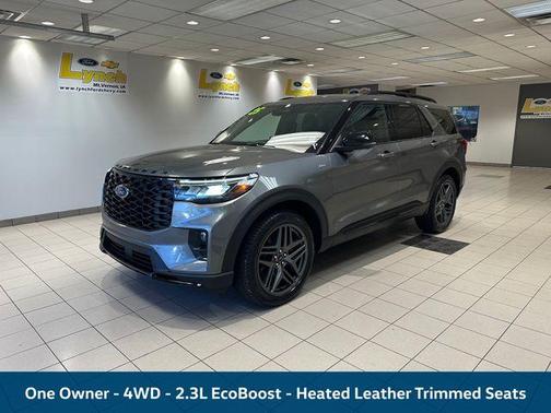 Carbonized Gray Metallic 2025 Ford Explorer ST-Line
