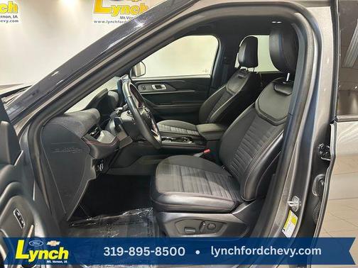 Carbonized Gray Metallic 2025 Ford Explorer ST-Line