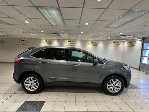 Carbonized Gray Metallic 2024 Ford Edge SEL