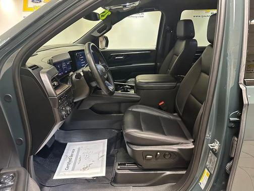 2025 Chevrolet Suburban Z71