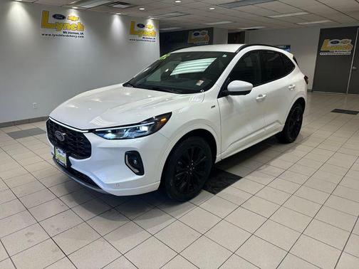 2023 Ford Escape ST-Line Elite