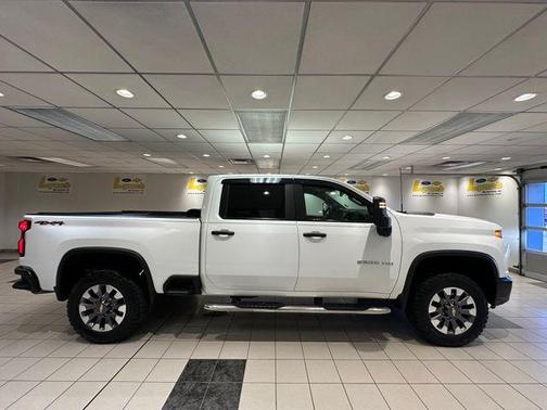 2021 Chevrolet Silverado 2500 Custom