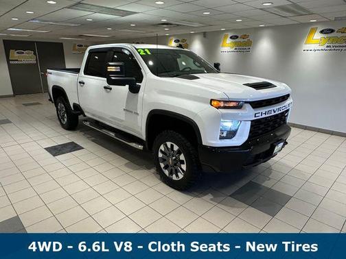 Summit White 2021 Chevrolet Silverado 2500 Custom