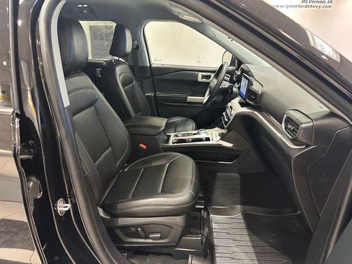 Black Metallic 2024 Ford Explorer XLT