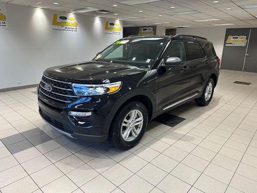 Black Metallic 2024 Ford Explorer XLT