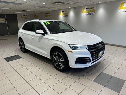 Ibis White 2020 Audi Q5 e 55 Premium