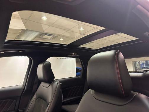Rapid Red Metallic Tinted Clearcoat 2021 Ford Edge ST Line