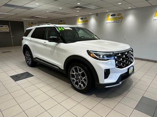 Star White 2025 Ford Explorer Platinum