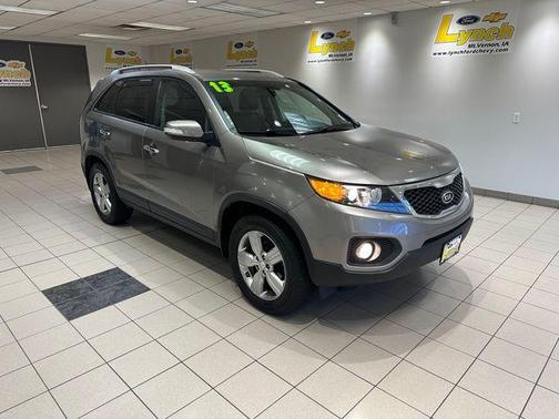 Titanium Silver 2013 Kia Sorento EX