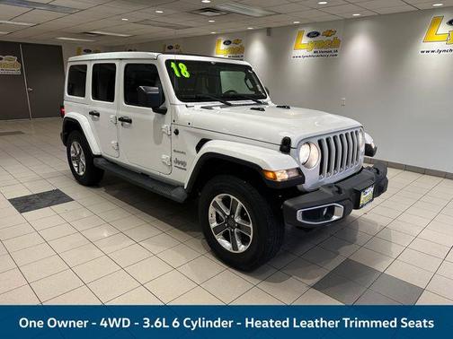 Bright White Clearcoat 2018 Jeep Wrangler Unlimited Sahara