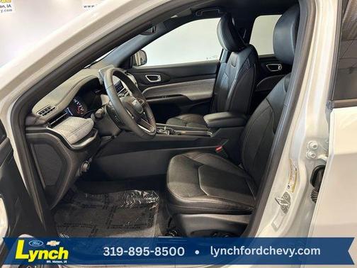 2023 Jeep Compass Latitude Lux