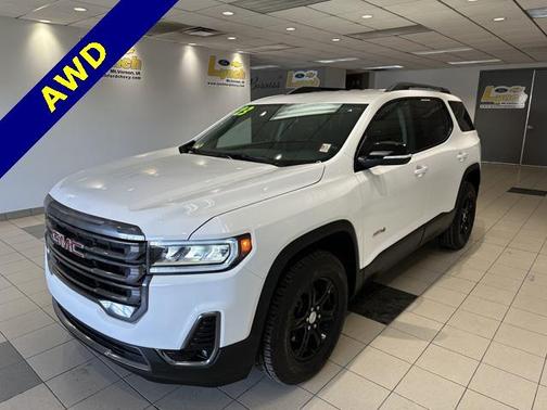 2023 GMC Acadia AT4