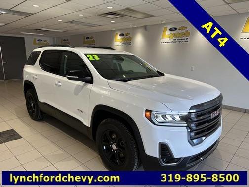 2023 GMC Acadia AT4