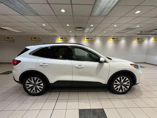 White Metallic 2020 Ford Escape Titanium