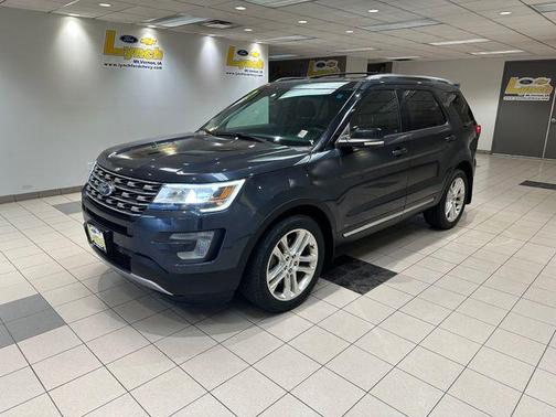 Smoked Quartz Metallic Tinted Clearcoat 2017 Ford Explorer XLT