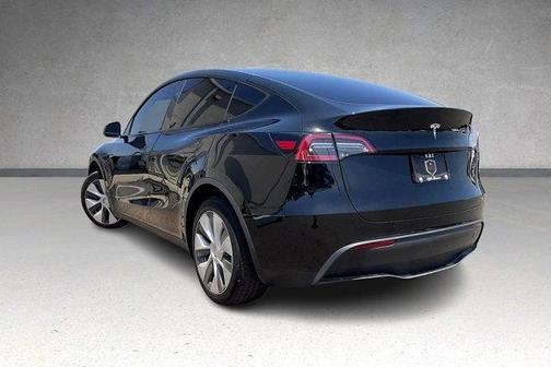2024 Tesla Model Y Long Range Dual Motor All-Wheel Drive